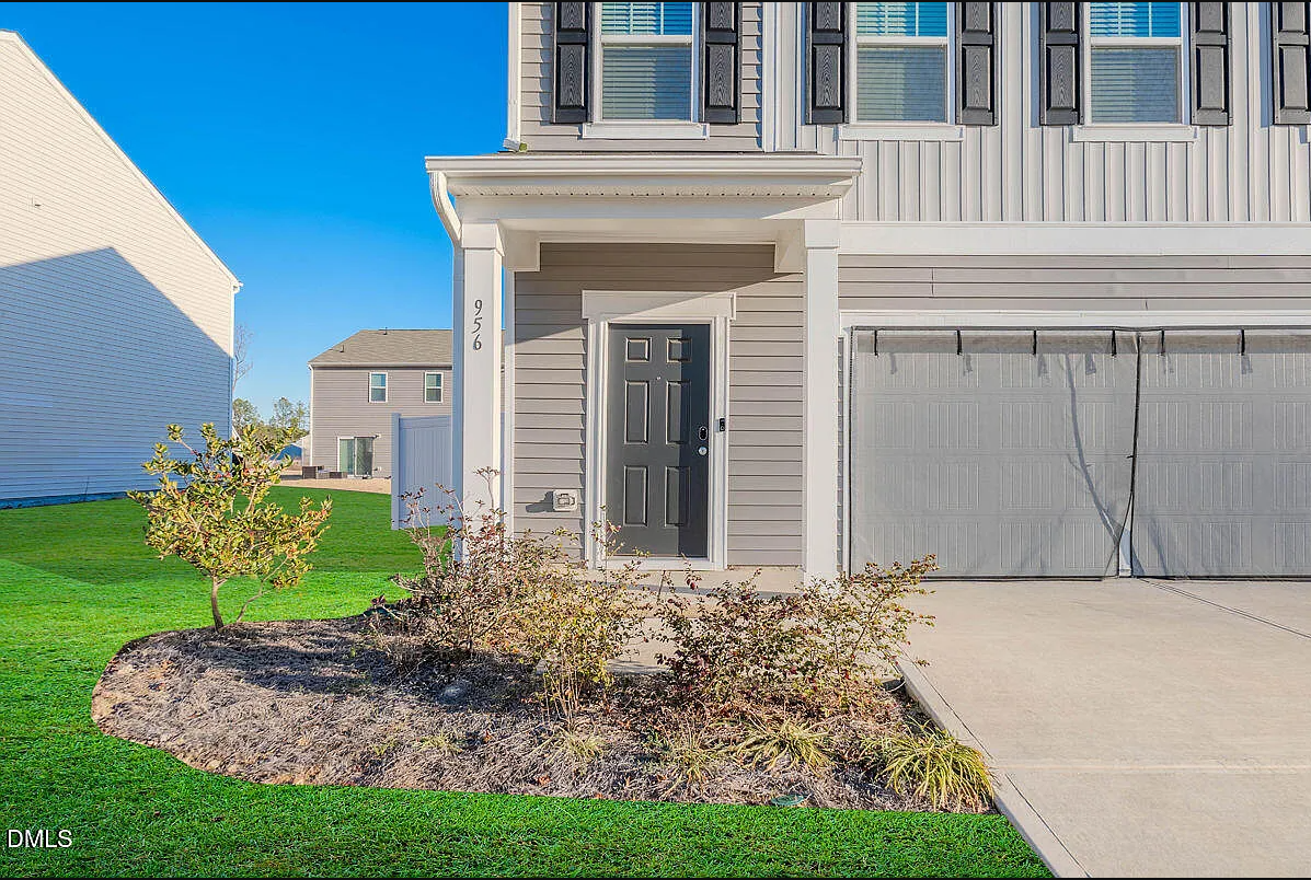 956 Rift Valley Dr #1 - Photo 3 of 5