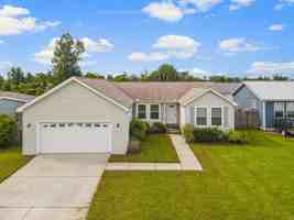 featured image of 7304 Claudias Way #1