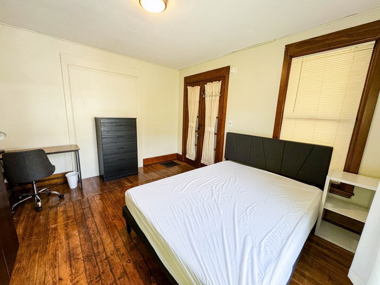 128 Blair St #1 - Photo 6 of 26