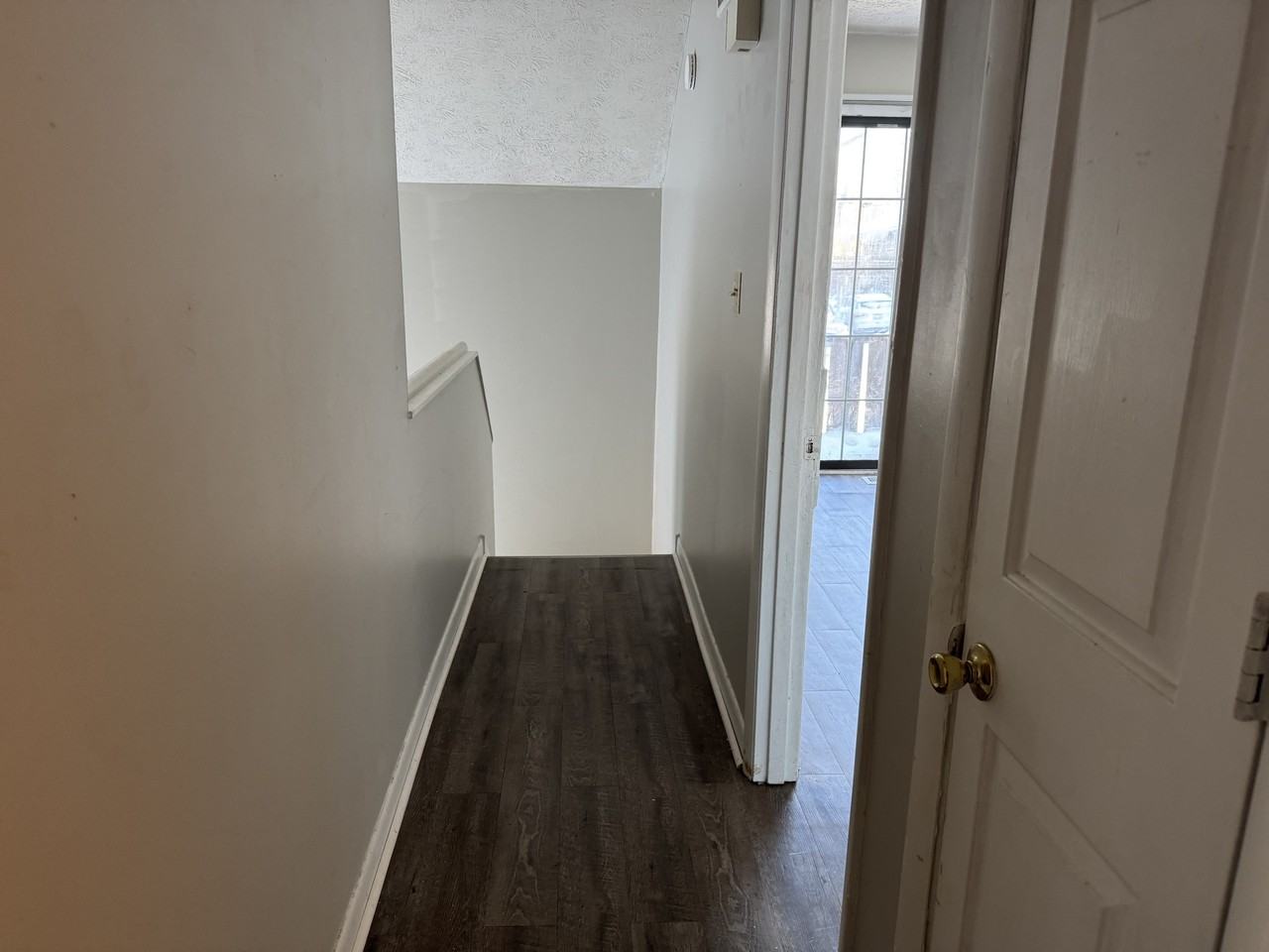 2405 Timberhill Ct #4 - Photo 6 of 17