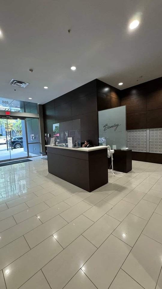 810 Homer Street ##609 - Photo 4 of 19