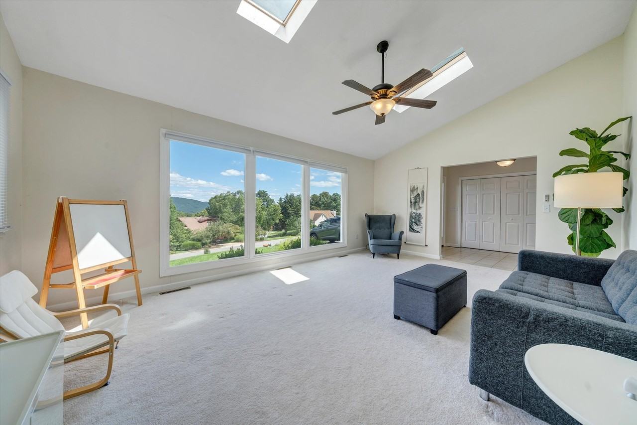 504 Cedar Orchard Dr W #1 - Photo 3 of 23