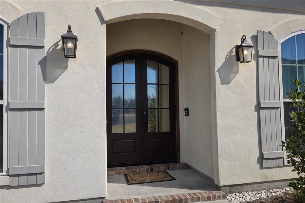 209 Reserve Dr - Photo 2 of 13