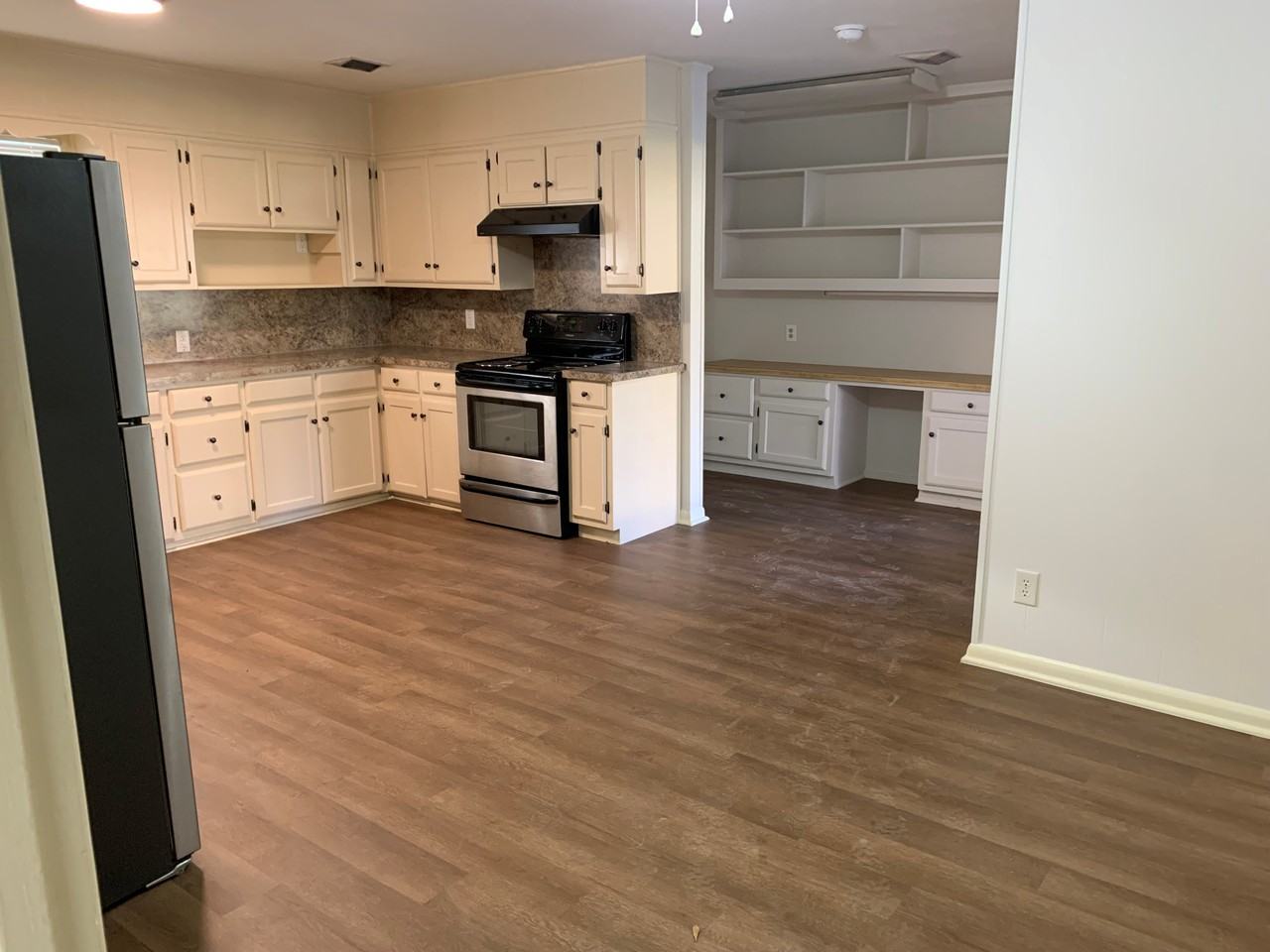 1402 S Cliff St - Photo 3 of 9