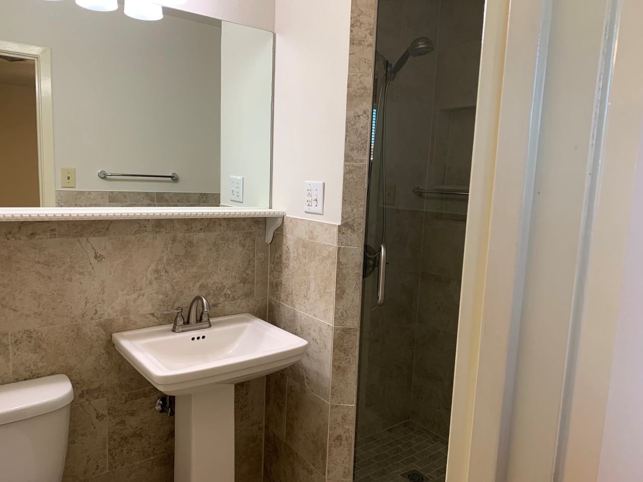 1402 S Cliff St - Photo 6 of 9