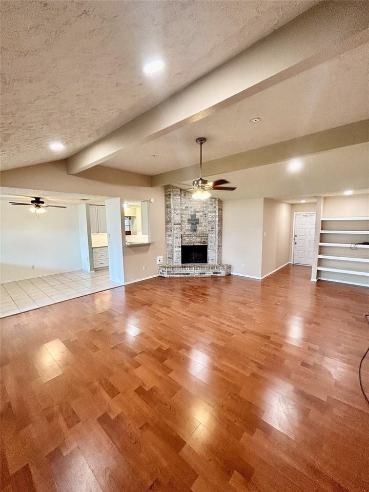 1754 Jo Ann Ln - Photo 5 of 25