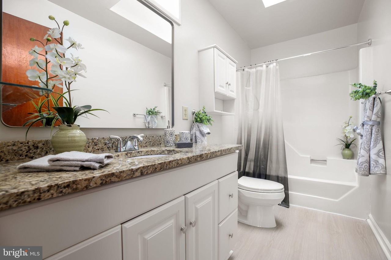 515 Pleasants Dr - Photo 5 of 17