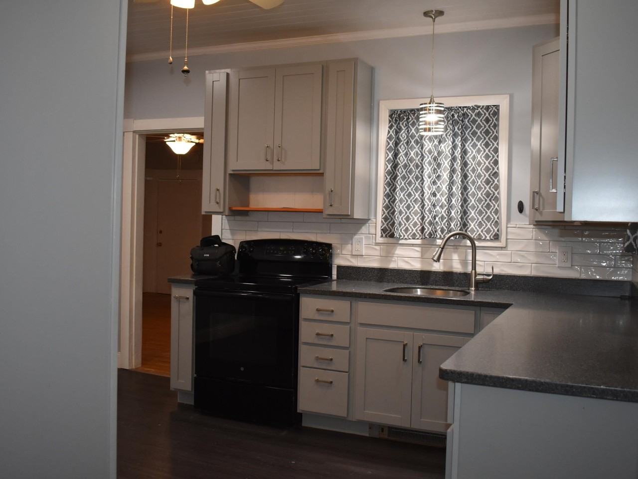 96 E Broadway - Photo 6 of 19