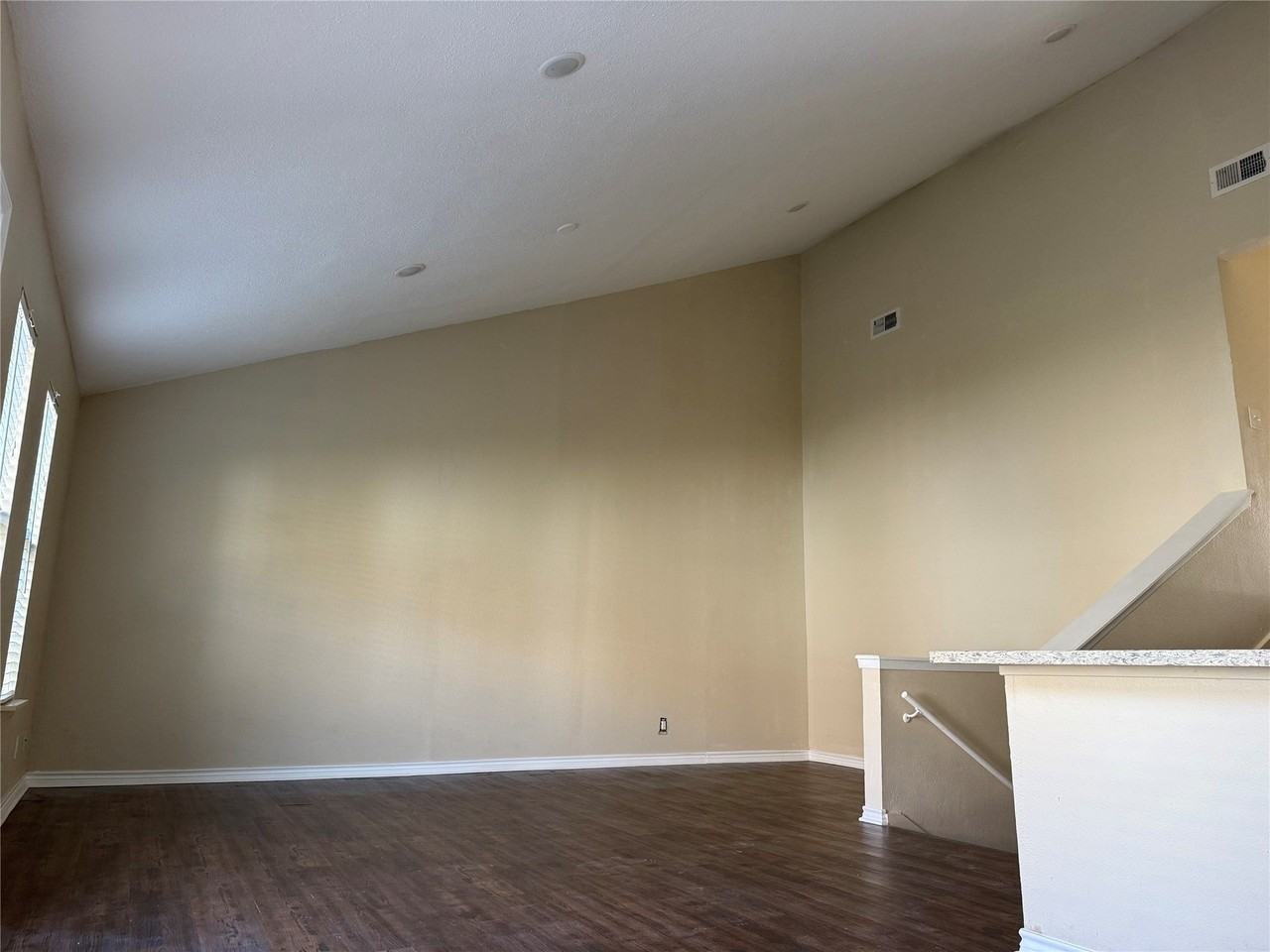 3700 83rd St - Photo 4 of 21