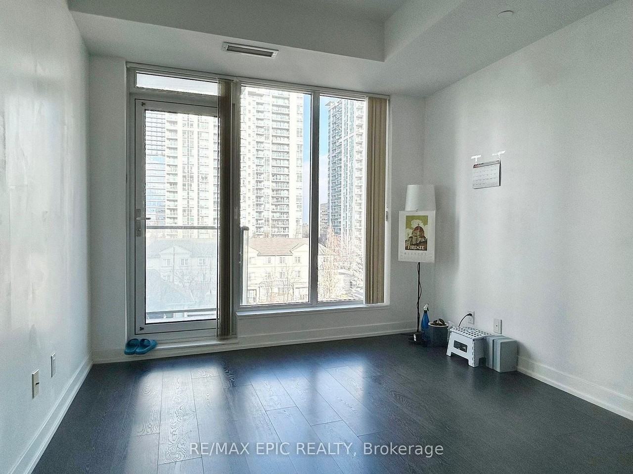 28 Avondale Avenue #501 - Photo 3 of 8