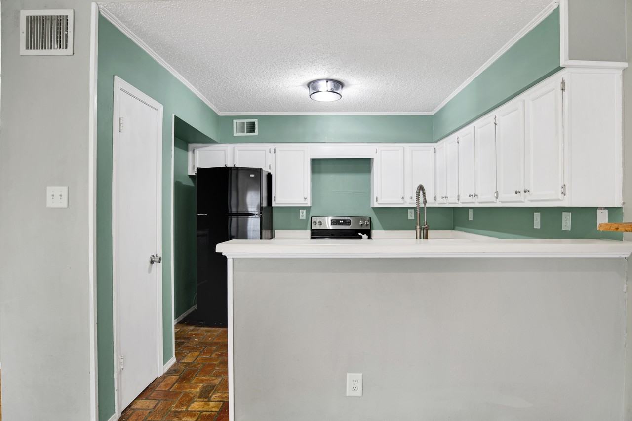 5900 Grelot Road - 1Unit 501 #1 - Photo 6 of 11