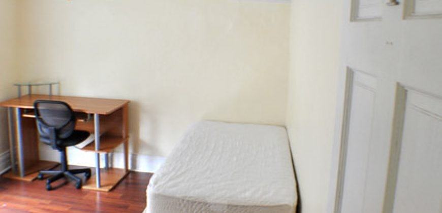 303 Lexington Ave #2 - Photo 4 of 8