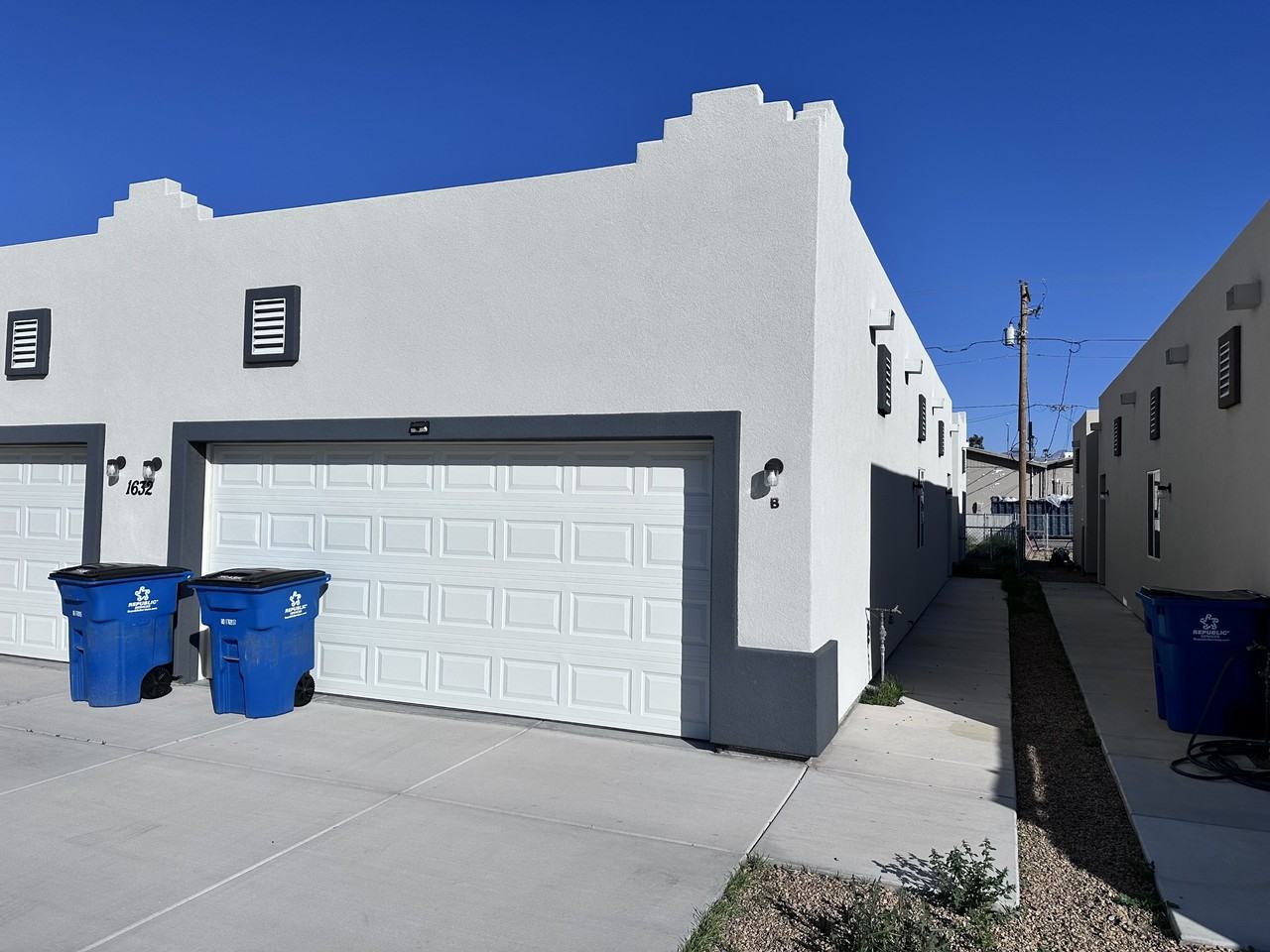 1632 Shamrock Rd #B - Photo 2 of 24