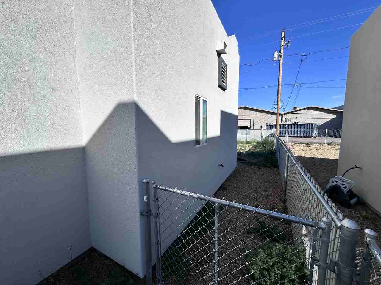 1632 Shamrock Rd #B - Photo 3 of 24