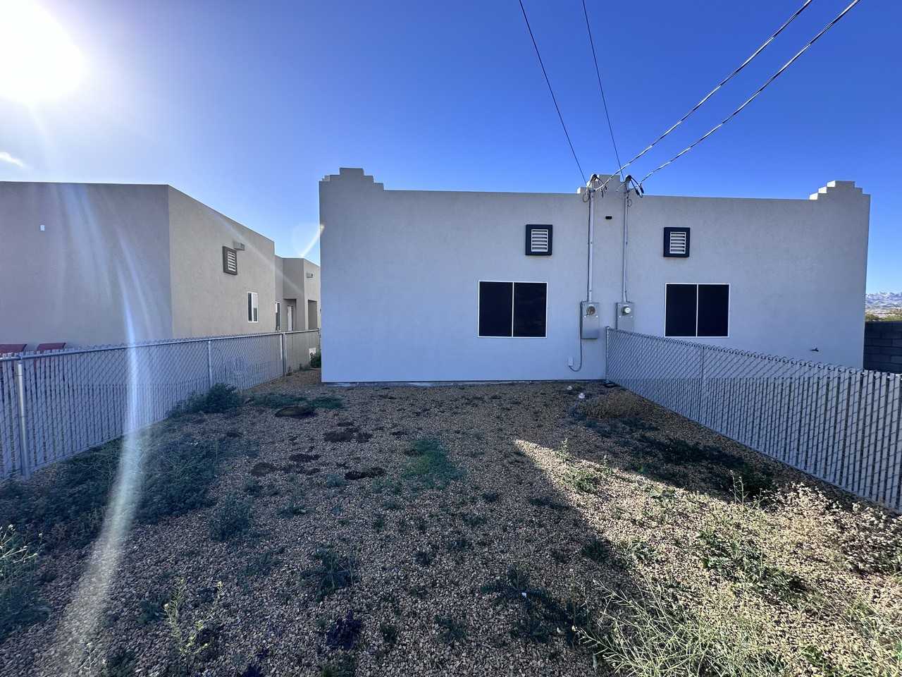 1632 Shamrock Rd #B - Photo 5 of 24