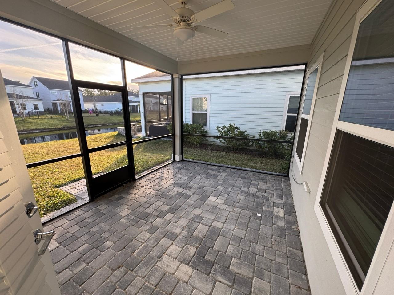 54 Killarney Ave #1 - Photo 3 of 28