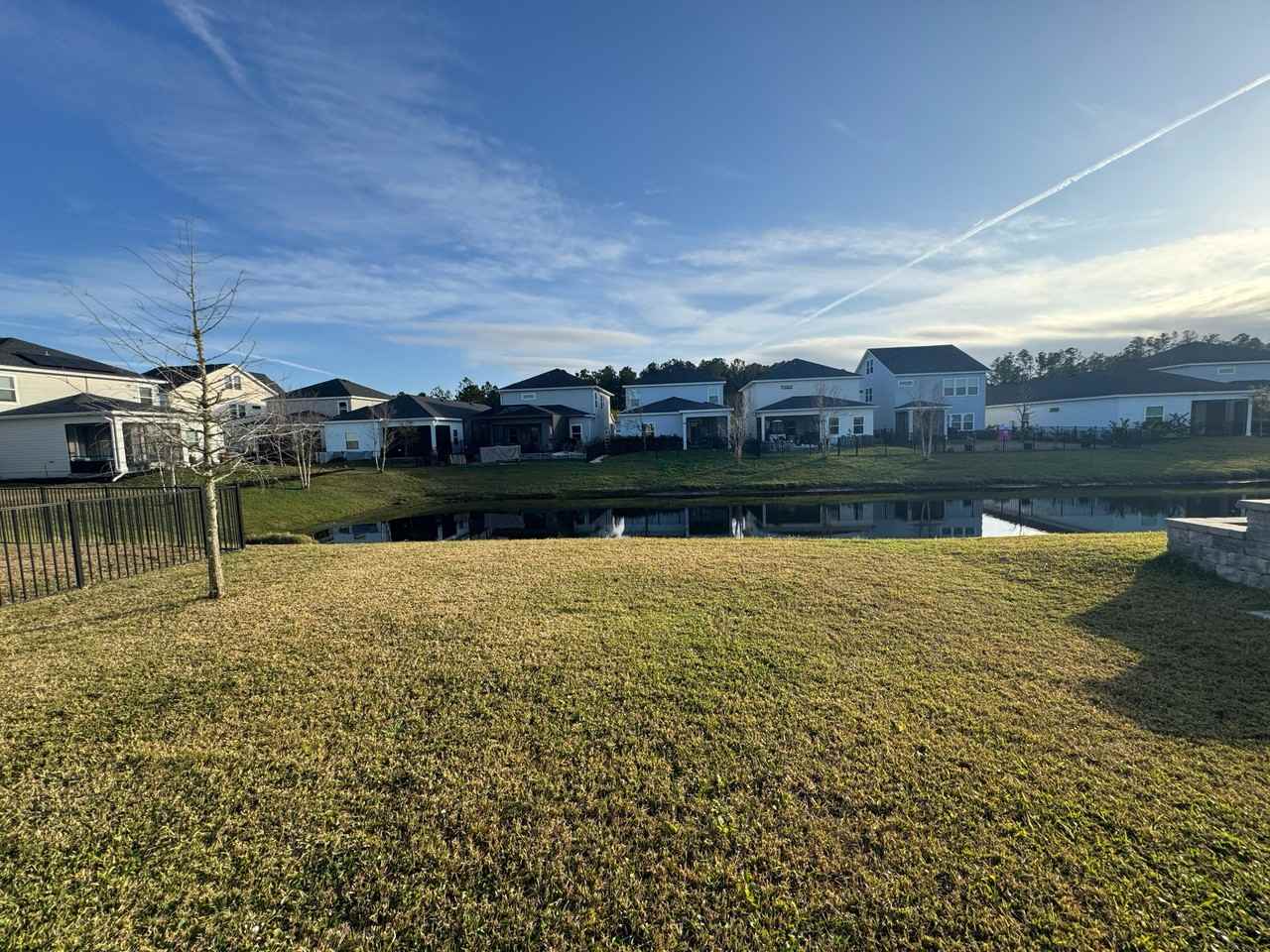 54 Killarney Ave #1 - Photo 5 of 28