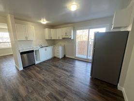 225 Queen St #11 - Photo 1 of 1