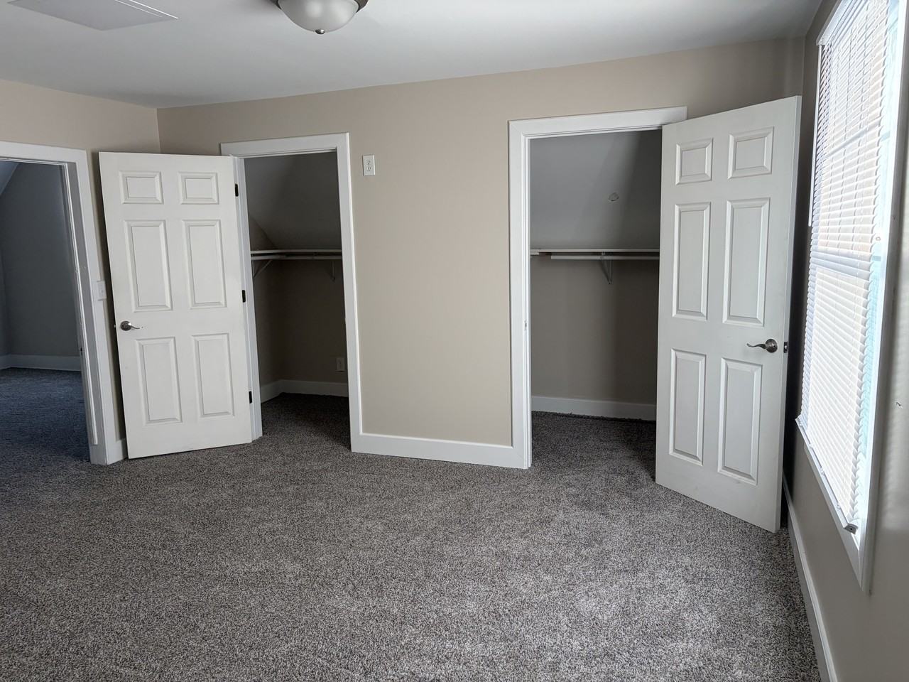 1522 N 30th St #1 - Photo 3 of 9