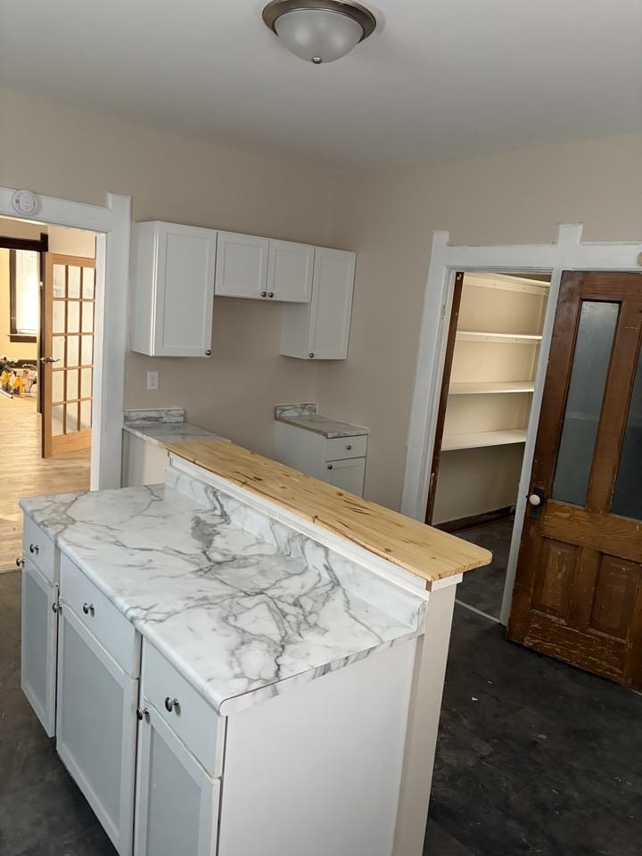 1522 N 30th St #1 - Photo 5 of 9