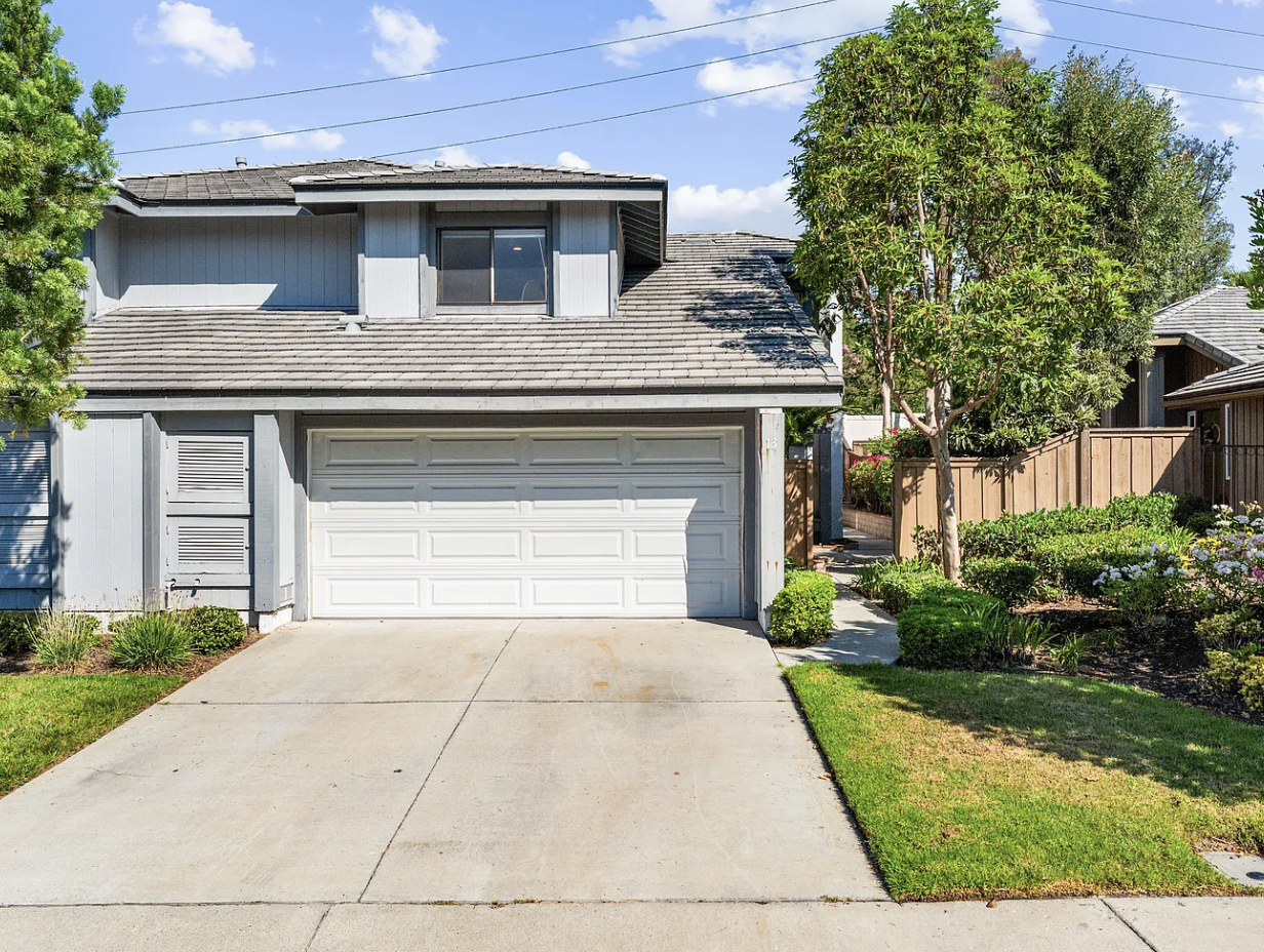 13 Heather Hill Ln #1 - Photo 3 of 25