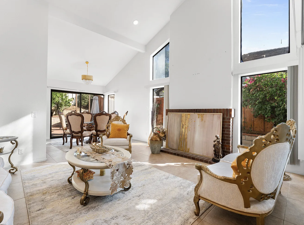 13 Heather Hill Ln #1 - Photo 5 of 25