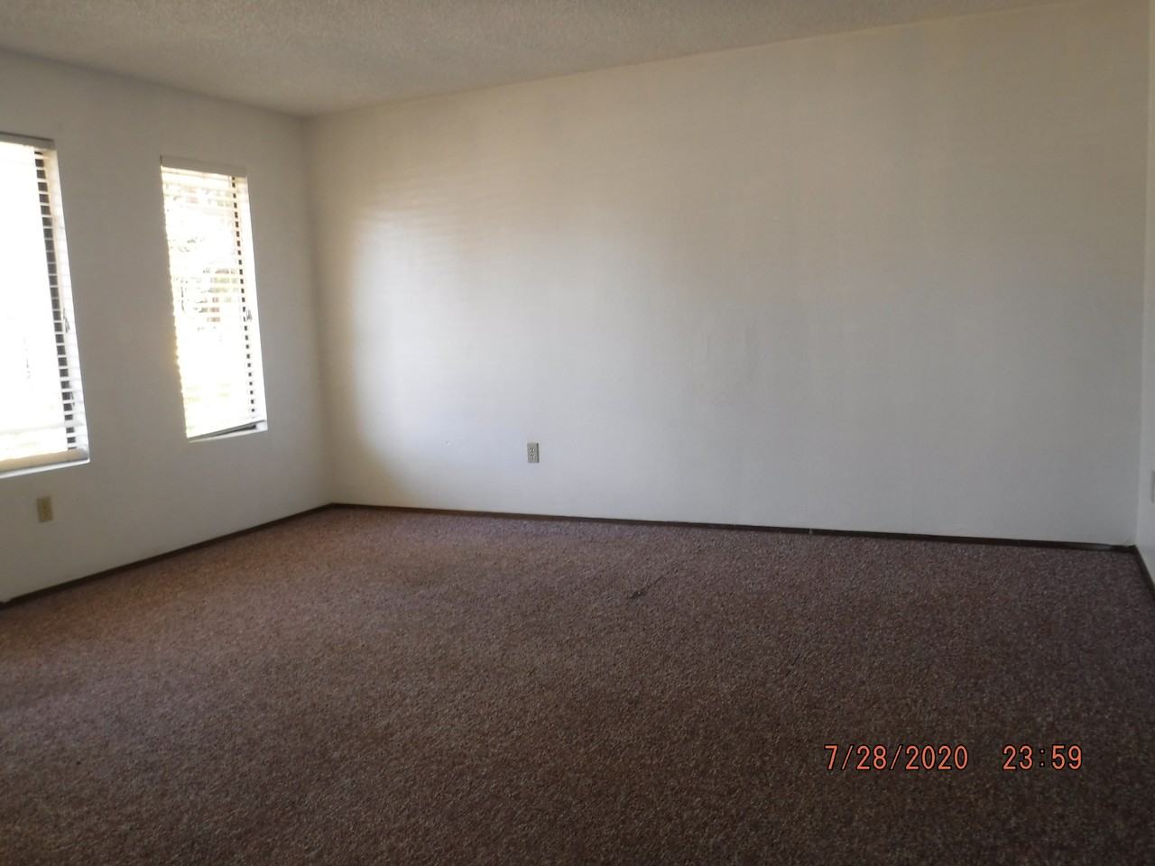 941 Sunwest Dr #1 - Photo 4 of 9