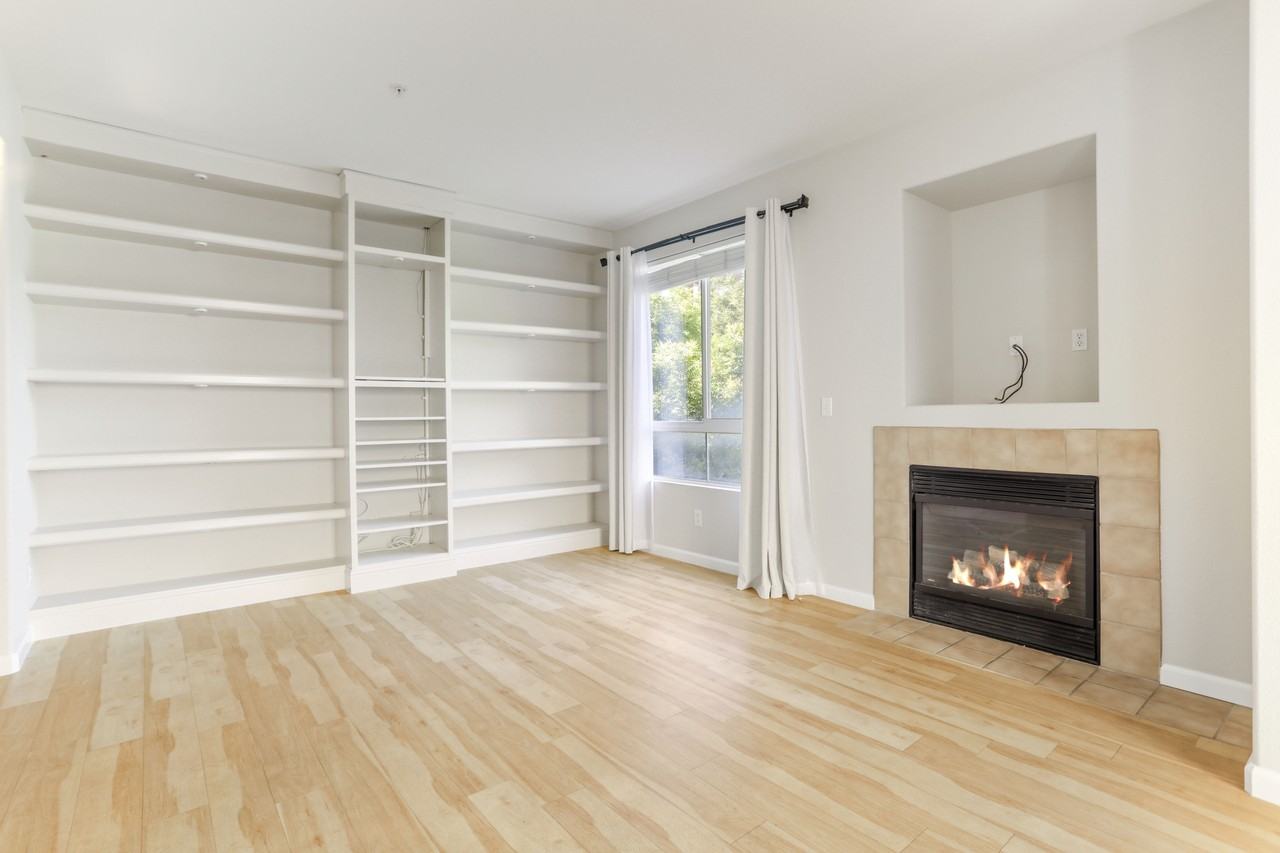 517 Tower Hill Ave #1 - Photo 4 of 40