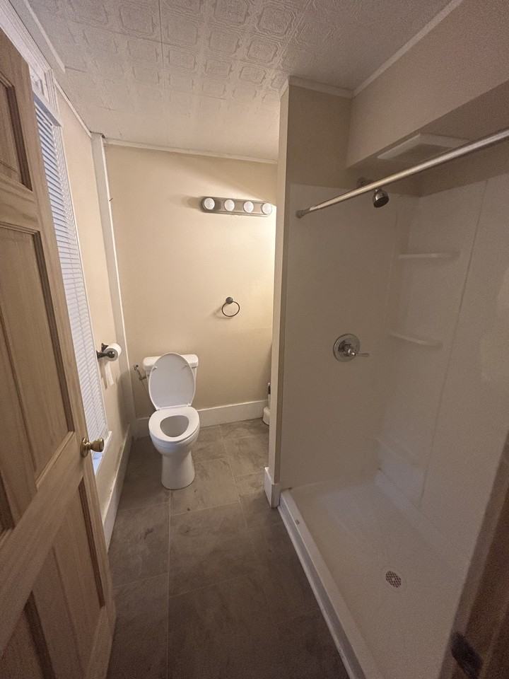 24 Custer St #1 - Photo 4 of 8