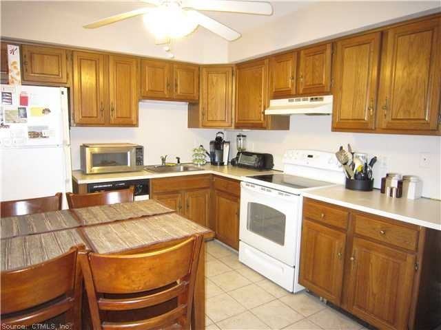 78 Founders Village - Photo 2 of 8