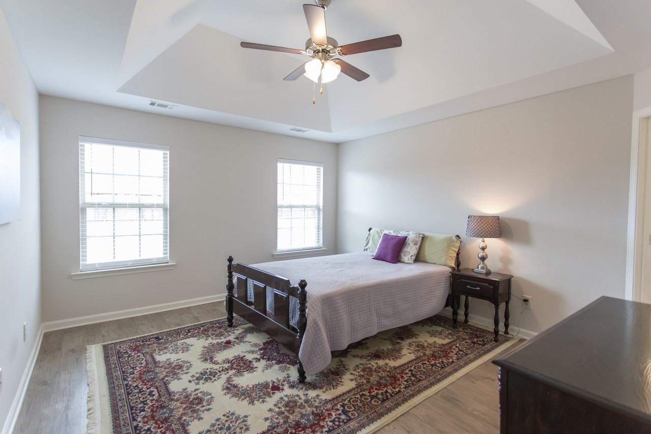 1128 Honeysuckle Dr #1 - Photo 6 of 8