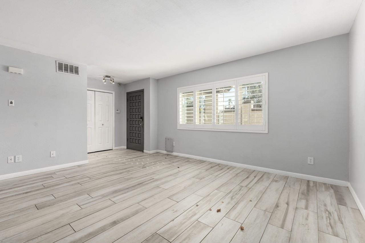 4938 N 74th St #1 - Photo 4 of 28