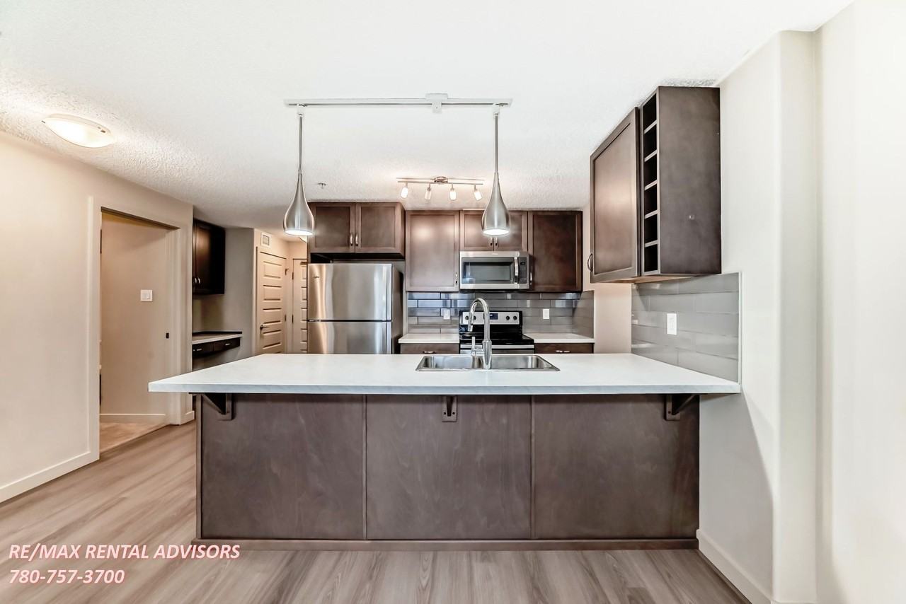 4008 Savaryn Dr Sw - Photo 3 of 27