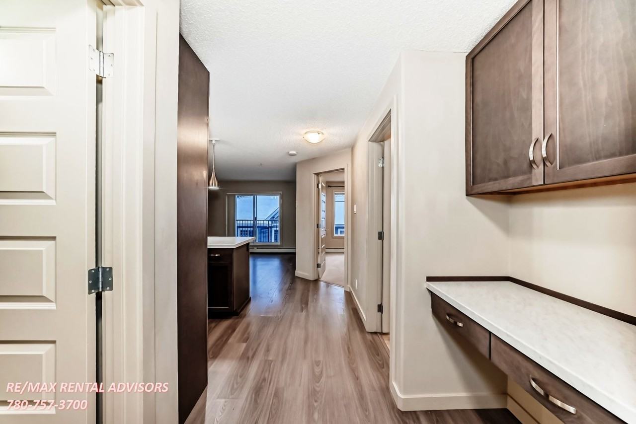 4008 Savaryn Dr Sw - Photo 4 of 27