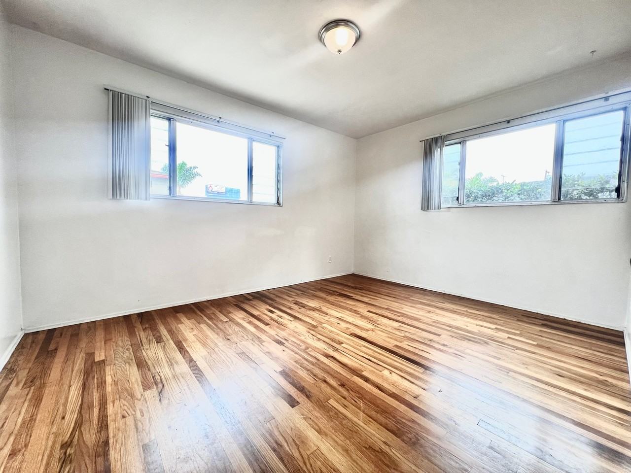 3726 Ingraham St #3726 - Photo 7 of 16