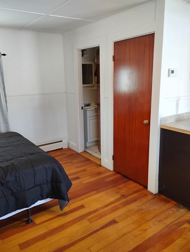 217 E Main St #5 - Photo 5 of 6