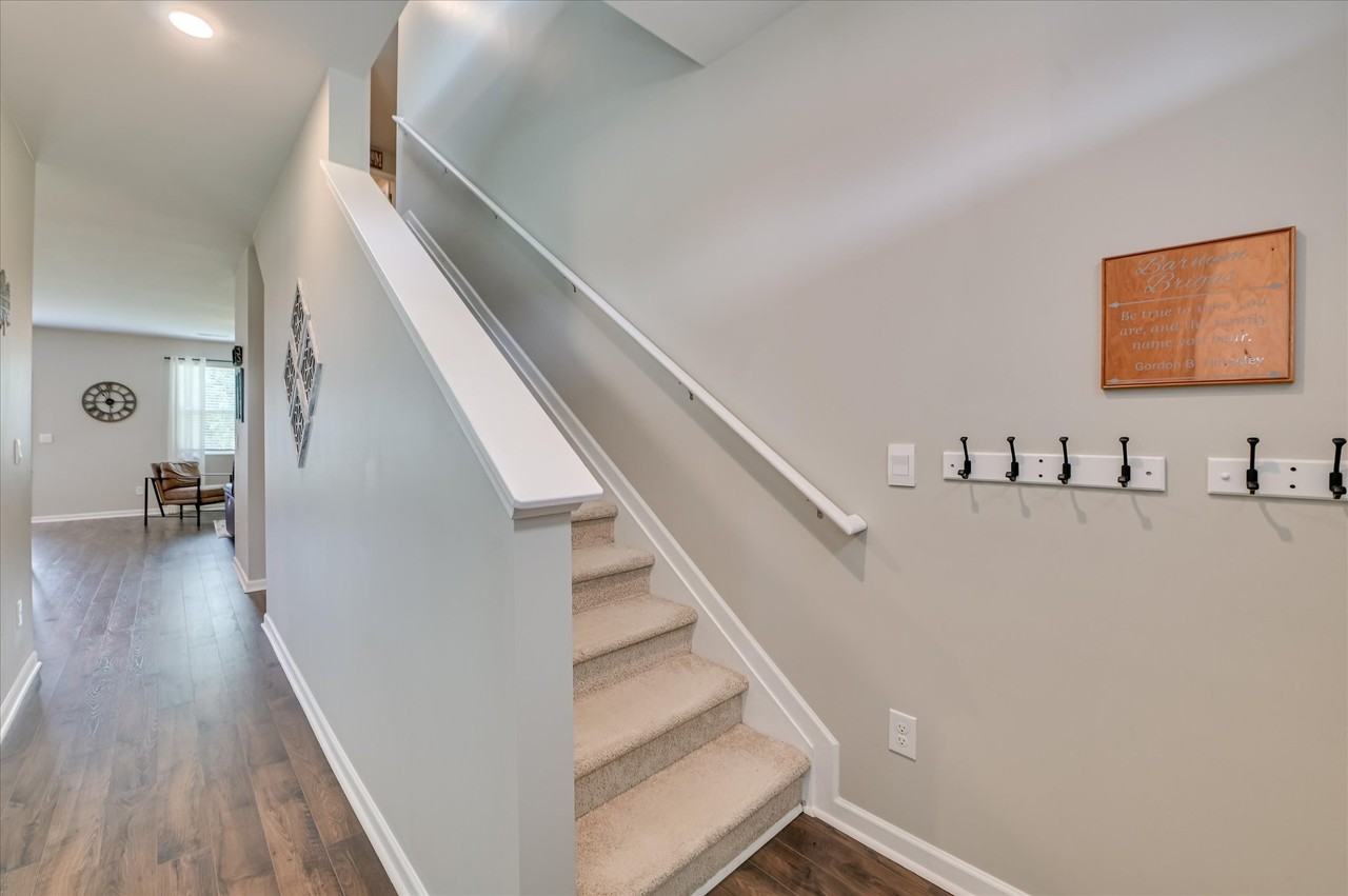 p302 7046 Sideboard Crossing #1 - Photo 6 of 42