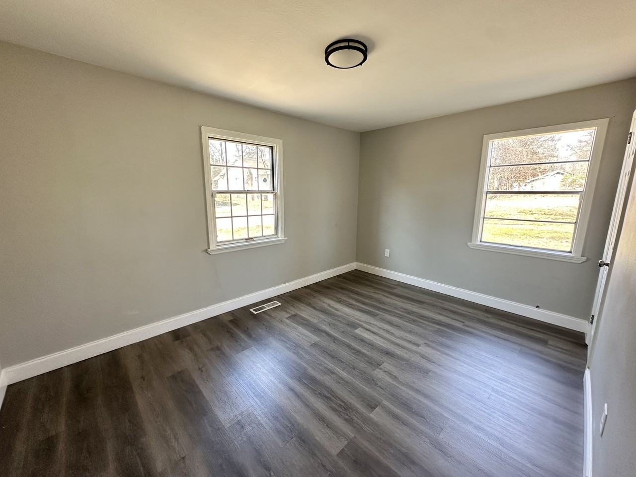 1221 Frisco St #1 - Photo 6 of 8