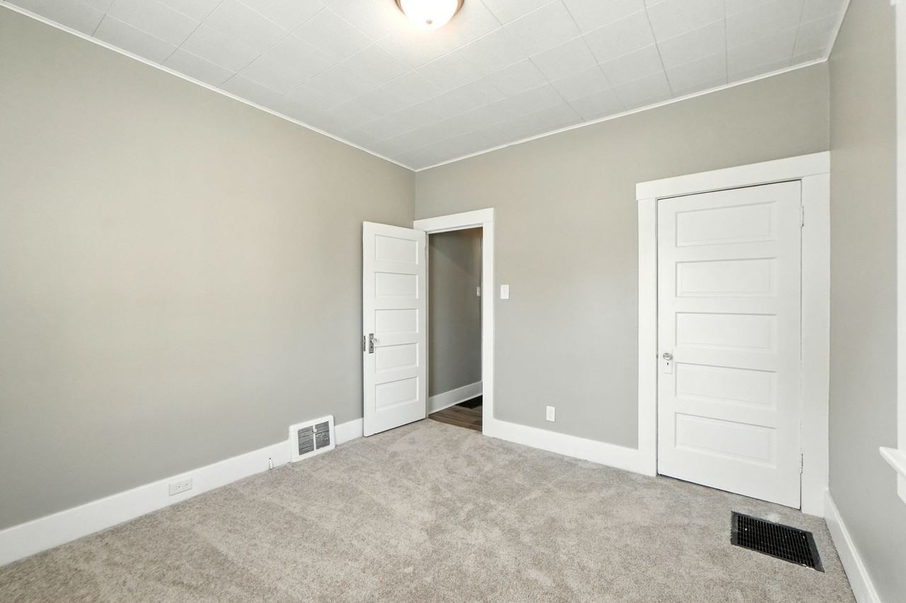 3706 Oliver St #1 - Photo 7 of 9