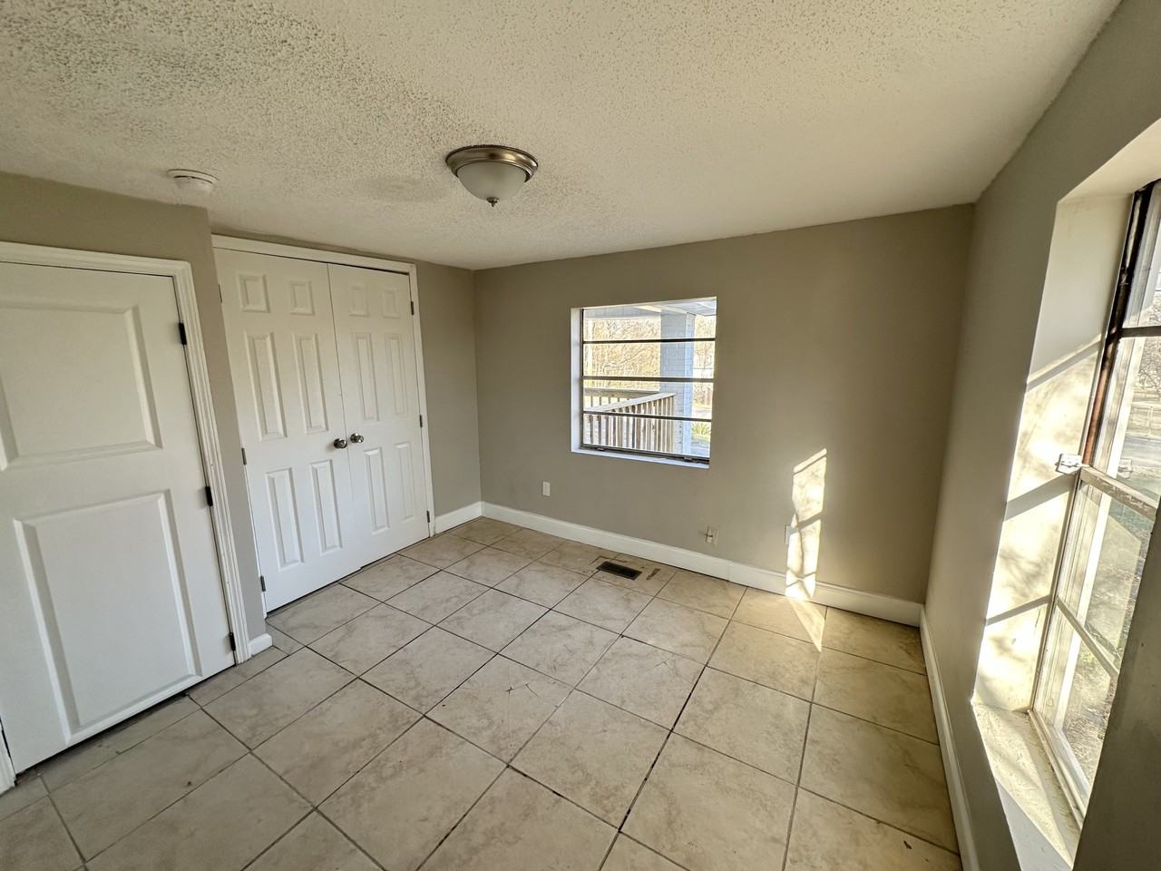 1512 Cherry Ave #1 - Photo 3 of 8