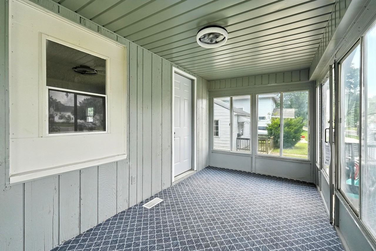 4202 Hanna St #1 - Photo 2 of 10