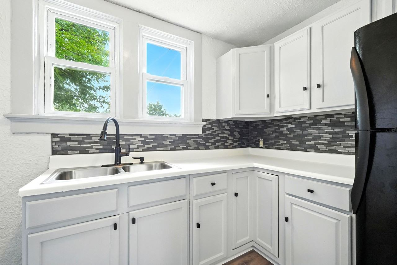 4202 Hanna St #1 - Photo 5 of 10