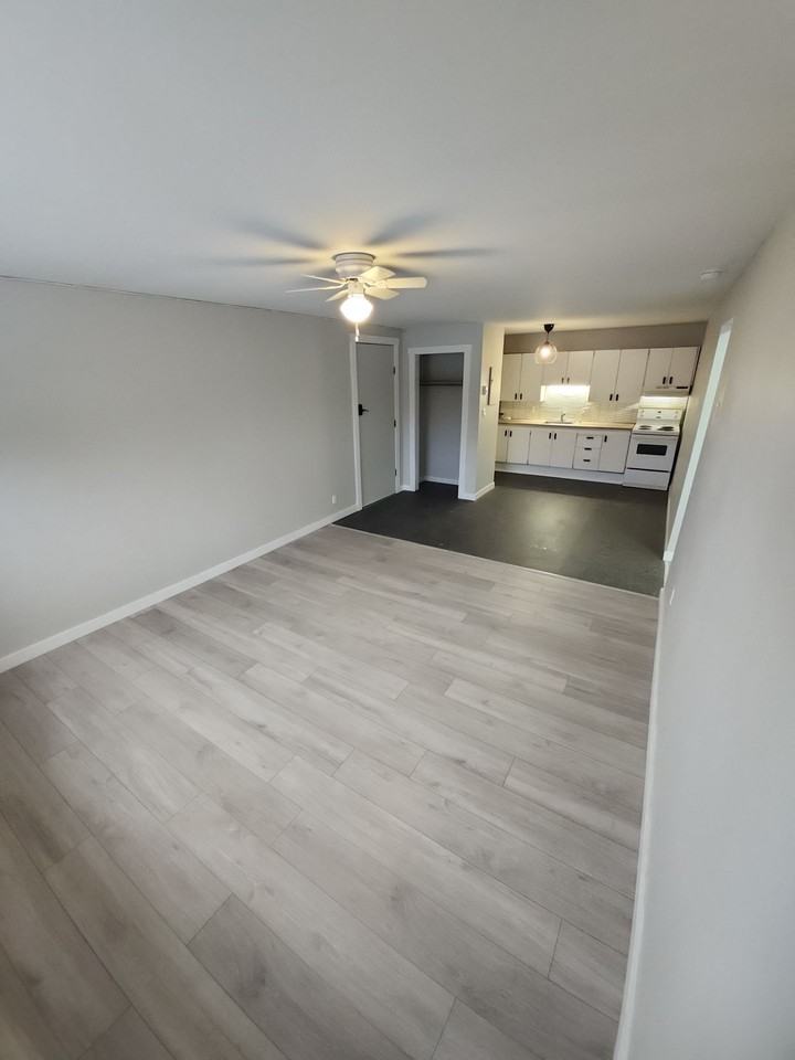 30 Parkwood Dr #15 - Photo 4 of 10