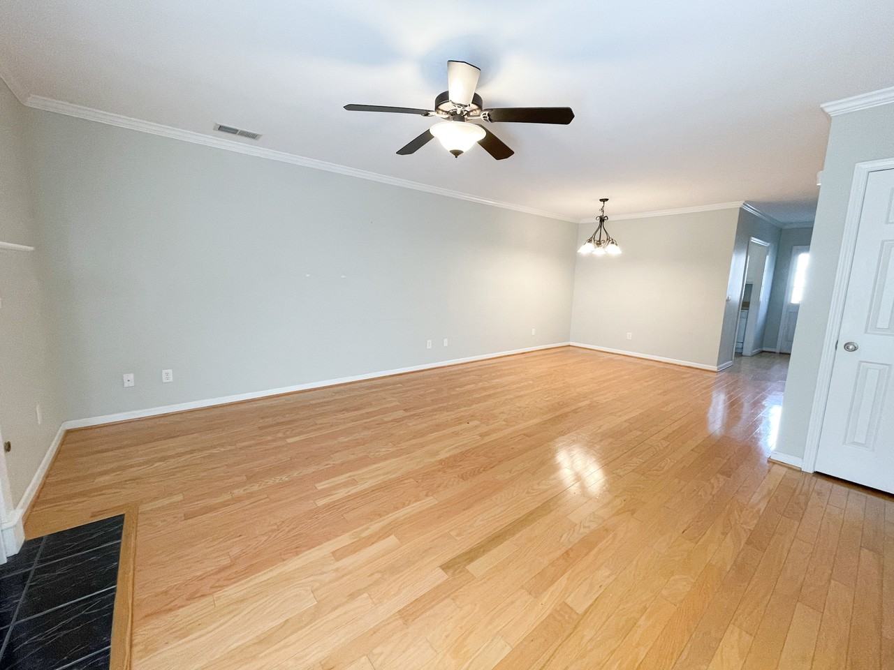 12 Magnolia Glen Ln #1 - Photo 4 of 20