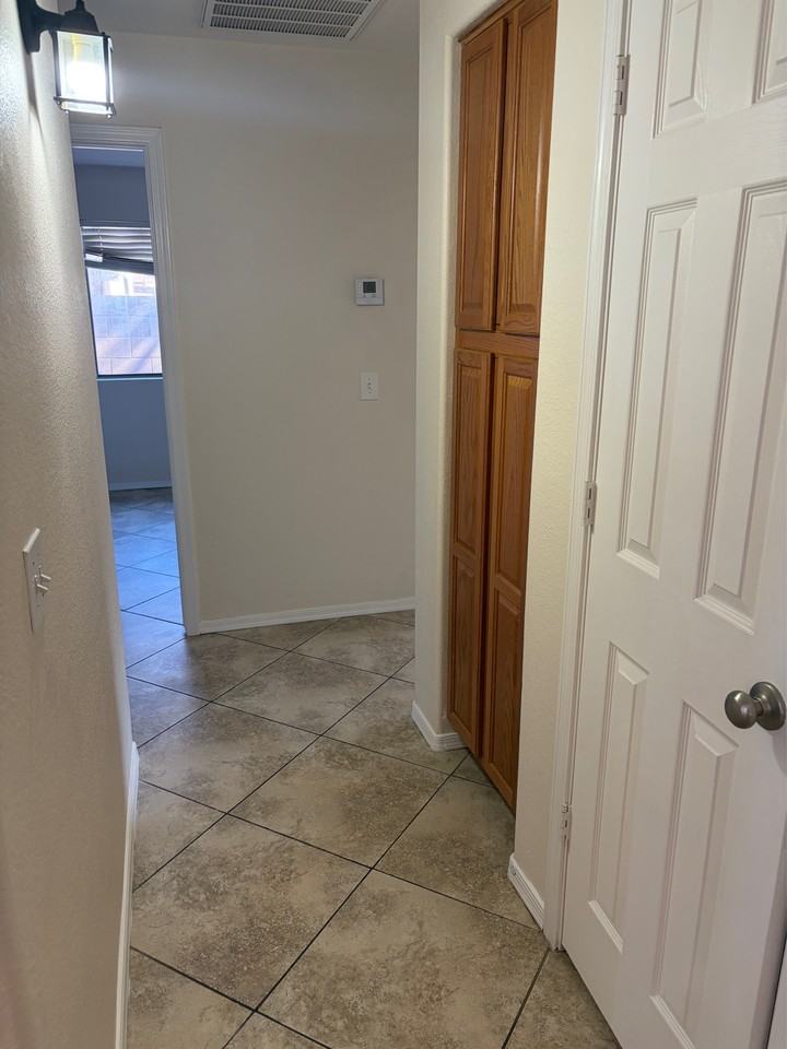 817 E Yuma Ave #1 - Photo 5 of 14