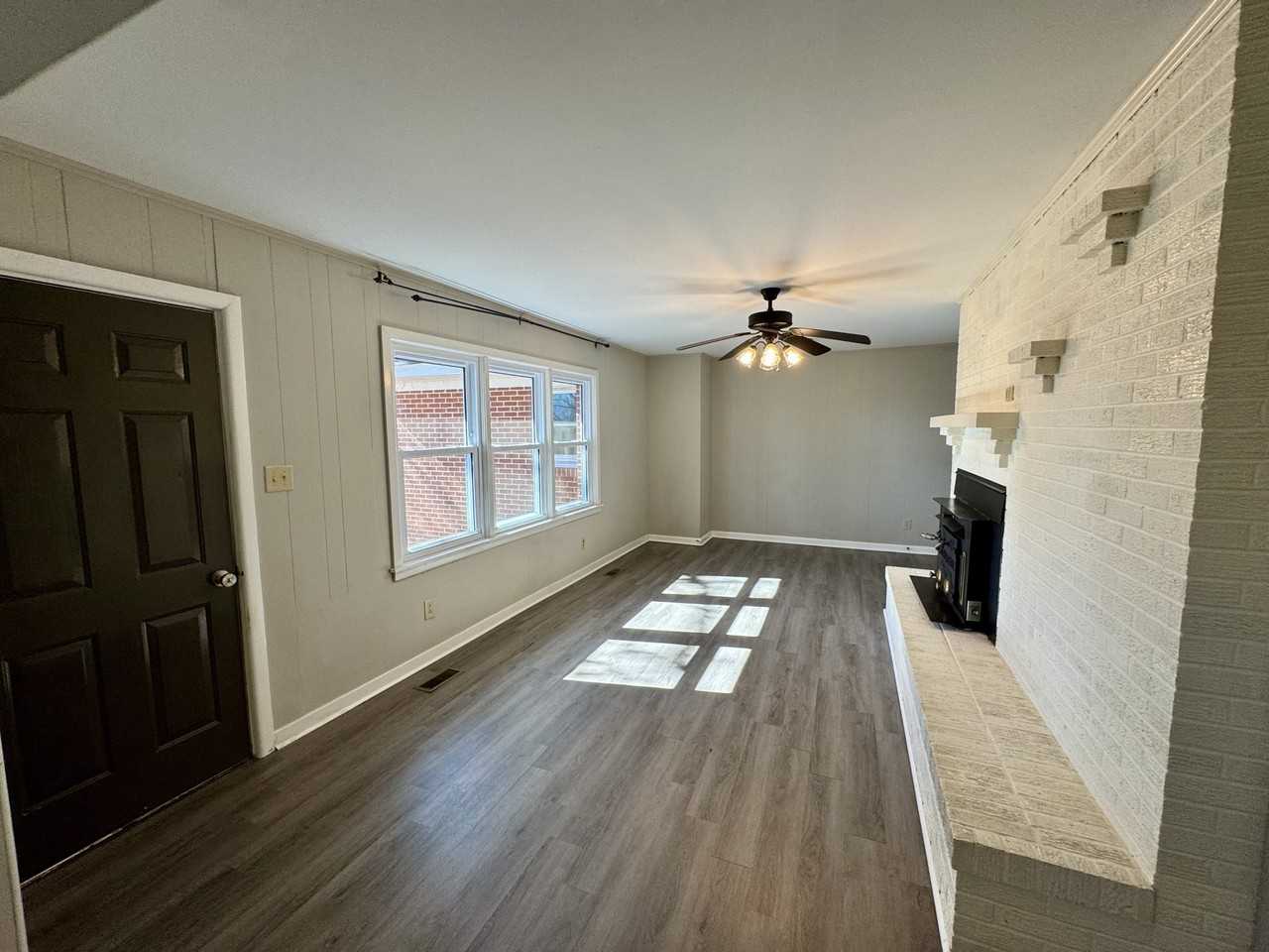 804 Hereford Dr #1 - Photo 2 of 10