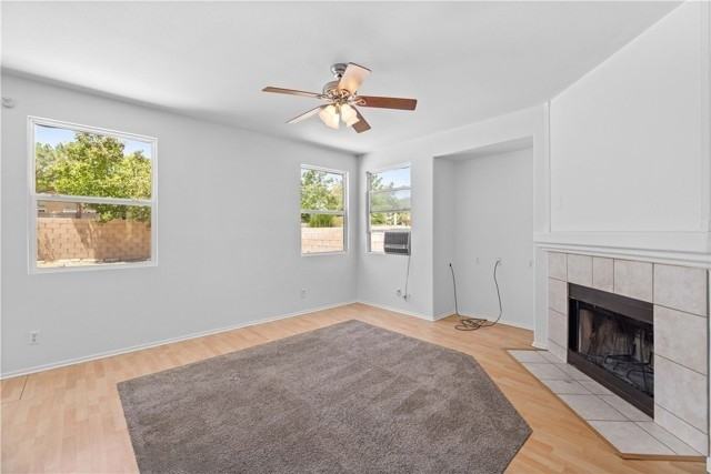 39221 Chantilly Ln #39221 - Photo 4 of 27