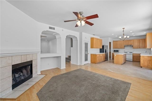 39221 Chantilly Ln #39221 - Photo 5 of 27