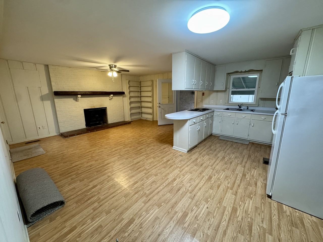 702 E Washington St #1 - Photo 6 of 9