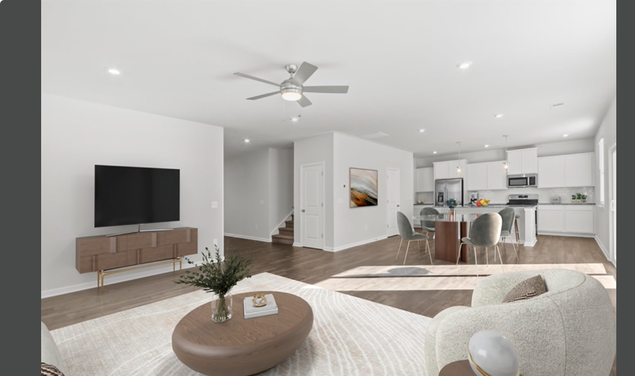 1004 Maridian St #1 - Photo 2 of 6